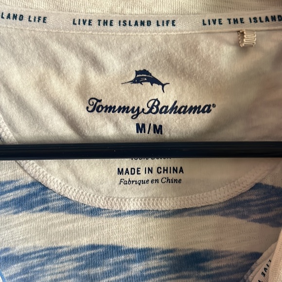 Tommy Bahama full-zip sweatshirt - Picture 2 of 5